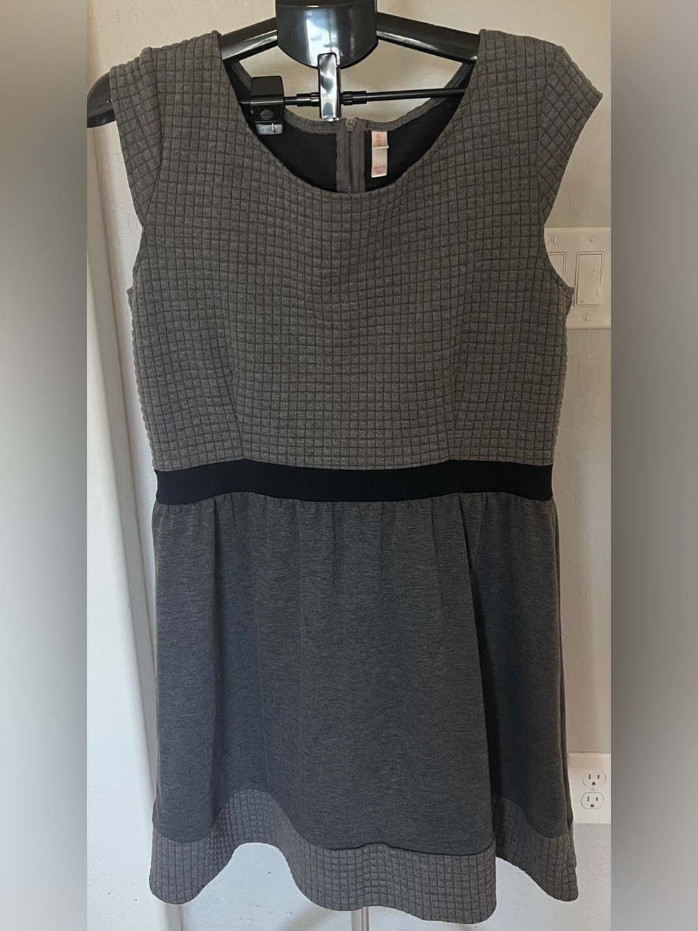Xhilaration Gray Dress with Black Interior and Zipper Detail